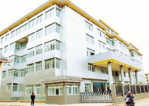 昭覺(jué)縣人民醫(yī)院-生化分析型超純水機(jī)ZYTEST-I-60L